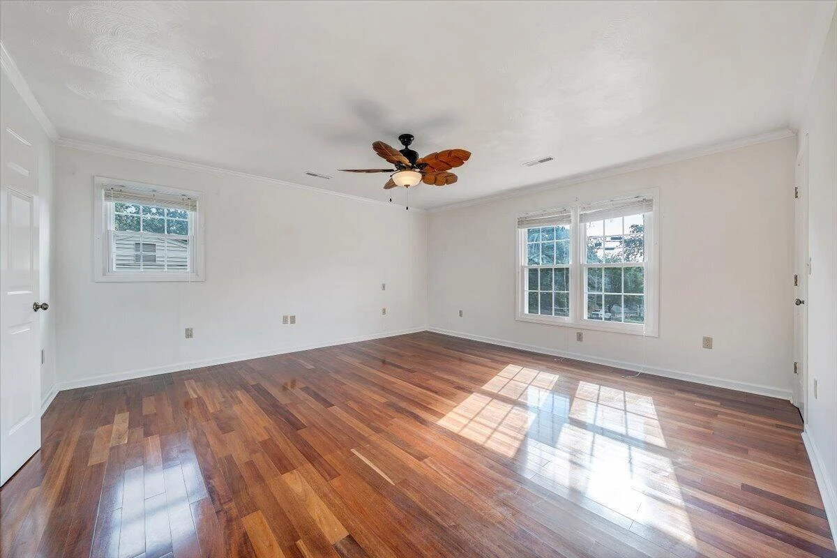 3327 Hollyfield CIR - Photo 37