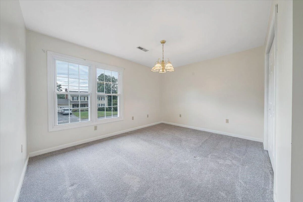 3327 Hollyfield CIR - Photo 43
