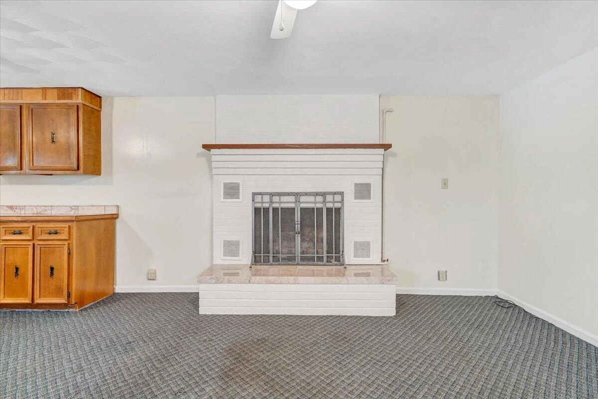 3327 Hollyfield CIR - Photo 48