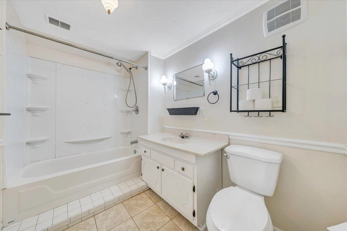 3327 Hollyfield CIR - Photo 52