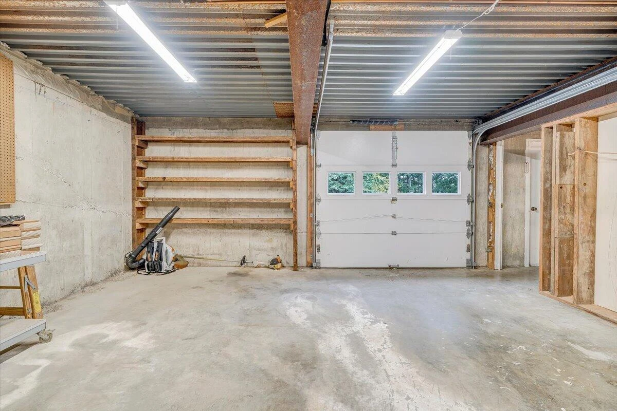 3327 Hollyfield CIR - Photo 61