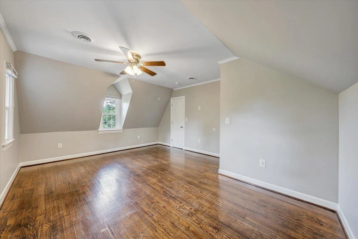 1043 Glebe RD - Photo 21