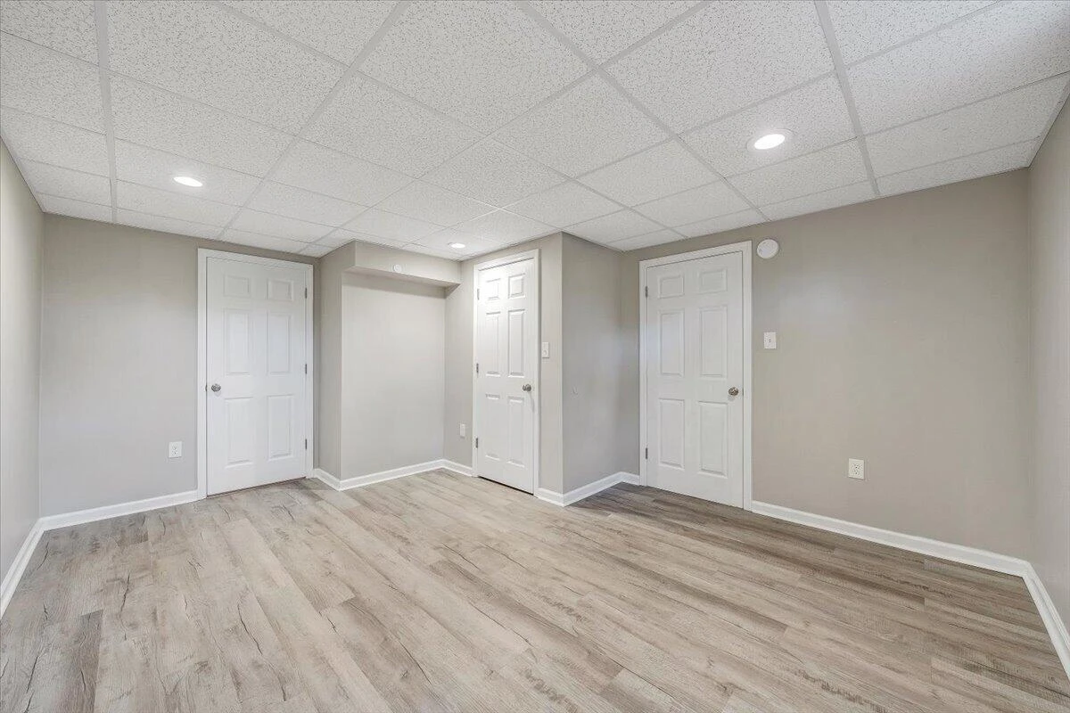 1043 Glebe RD - Photo 29