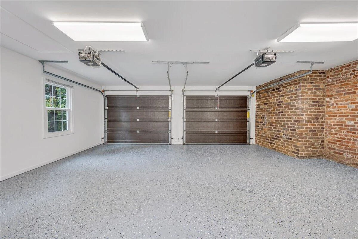 1043 Glebe RD - Photo 36