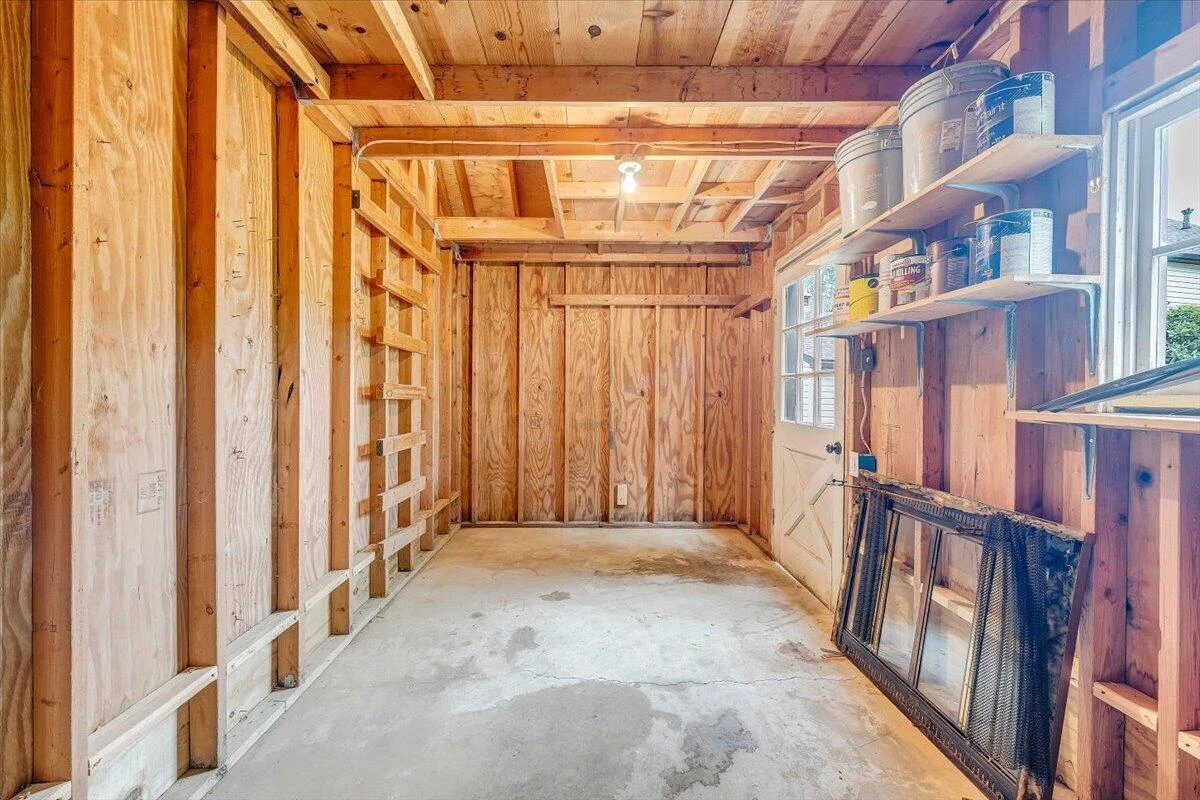 1043 Glebe RD - Photo 48