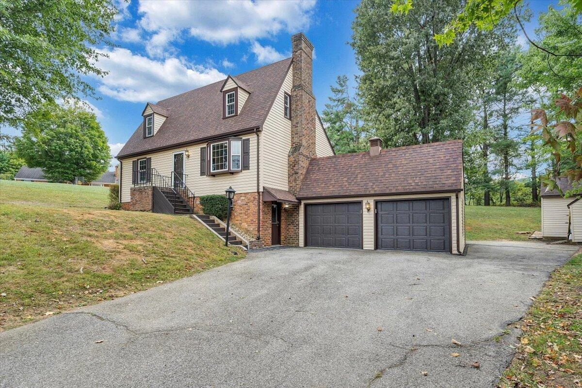 1043 Glebe RD - Photo 51