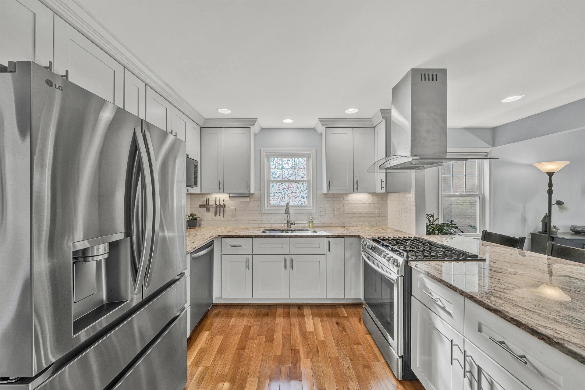 1705 Windsor AVE SW - Photo 11