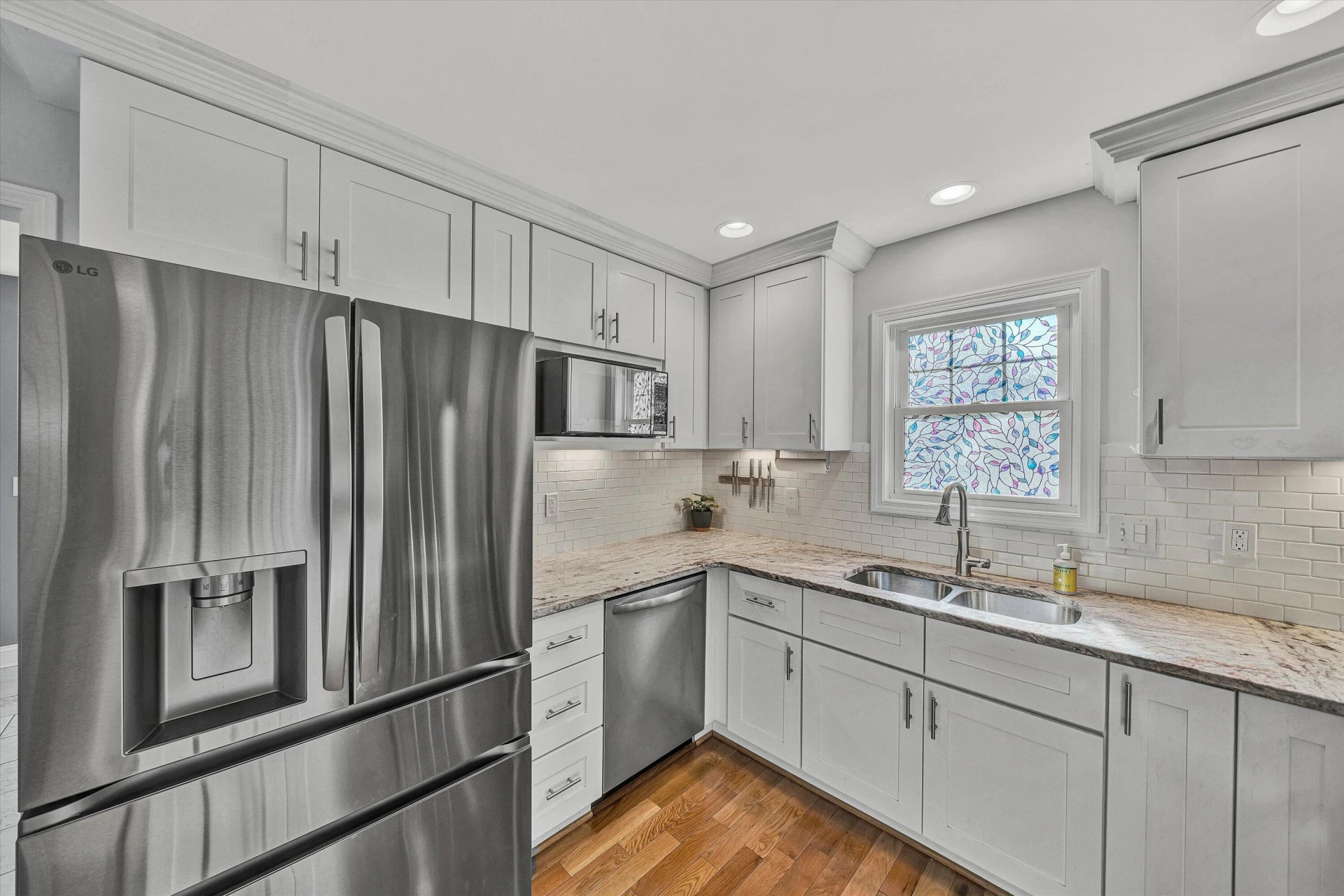 1705 Windsor AVE SW - Photo 12