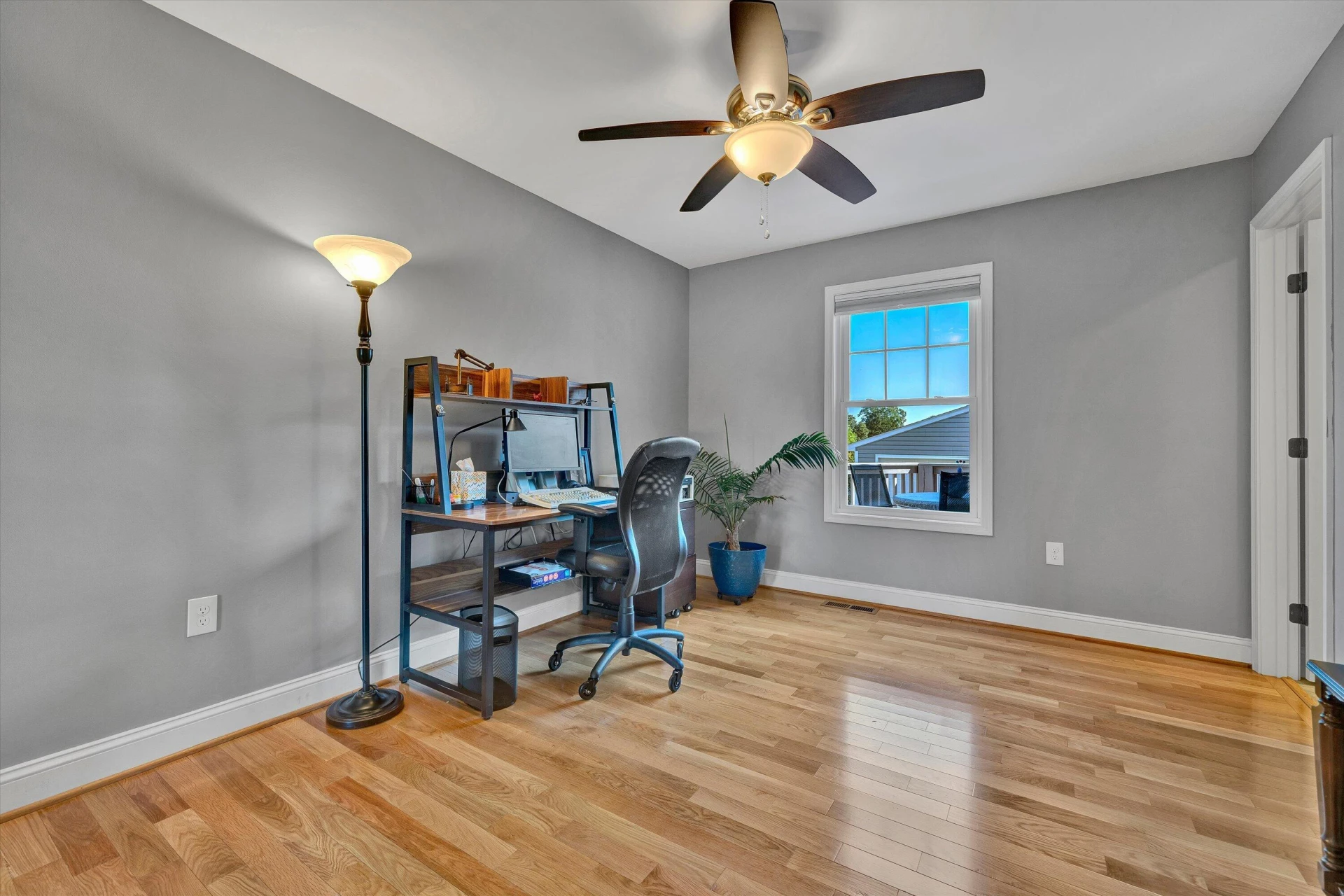 1705 Windsor AVE SW - Photo 19
