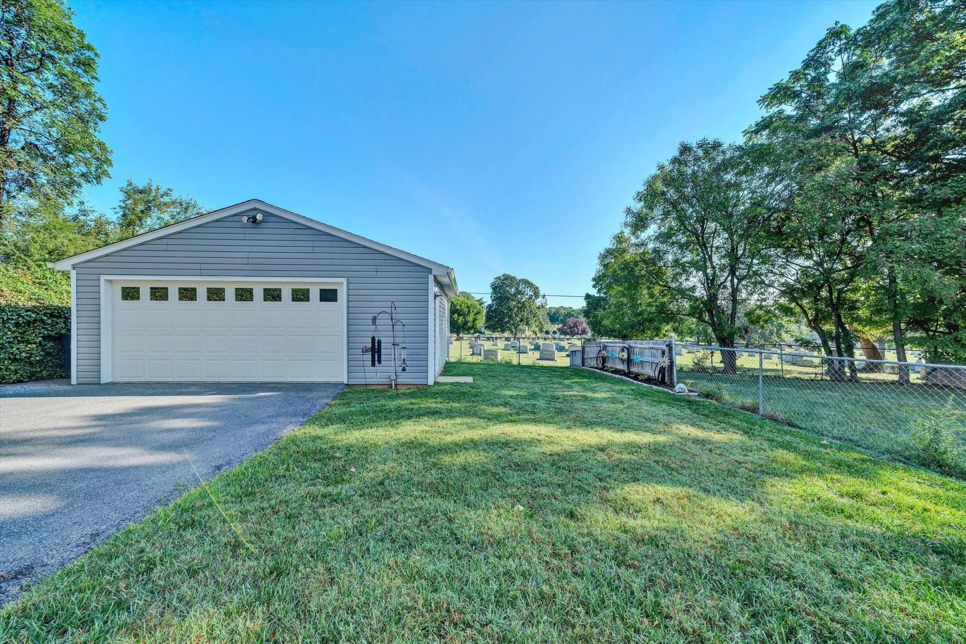 1705 Windsor AVE SW - Photo 34
