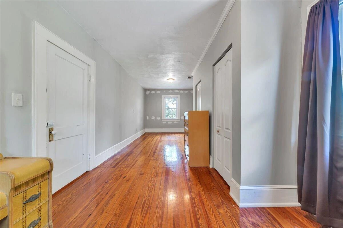 2220 Eastgate AVE NE - Photo 27