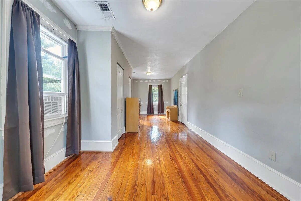 2220 Eastgate AVE NE - Photo 28