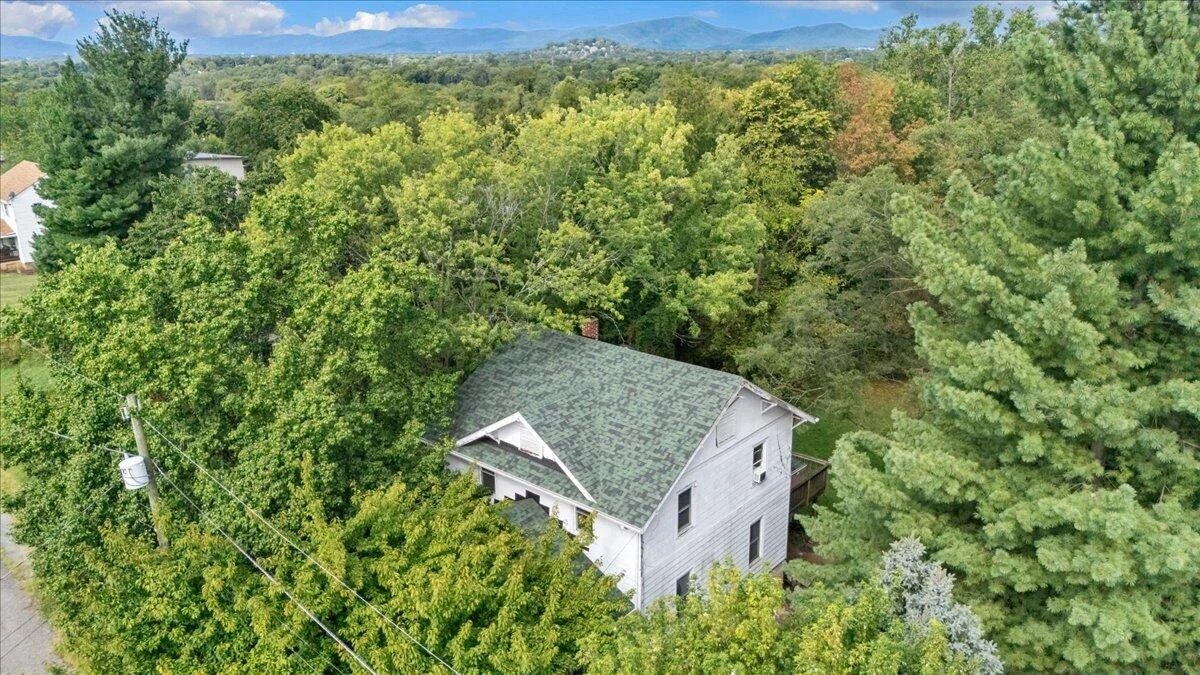 2220 Eastgate AVE NE - Photo 41