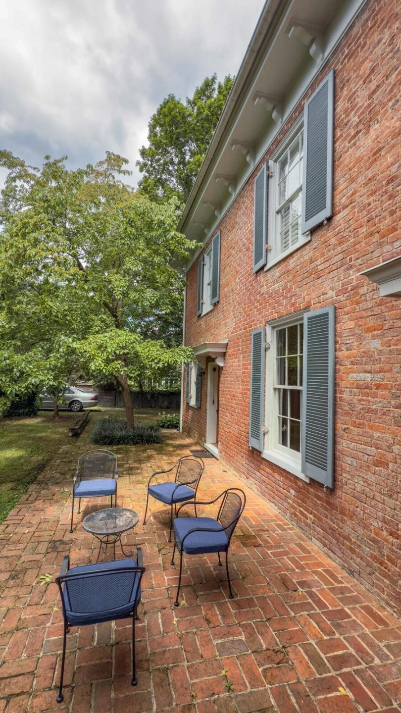 321 S Main ST - Photo 7