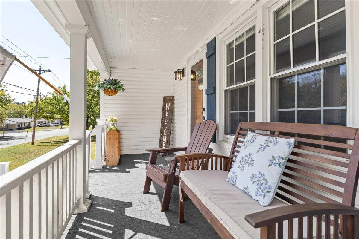 1615 Garst ST - Photo 3