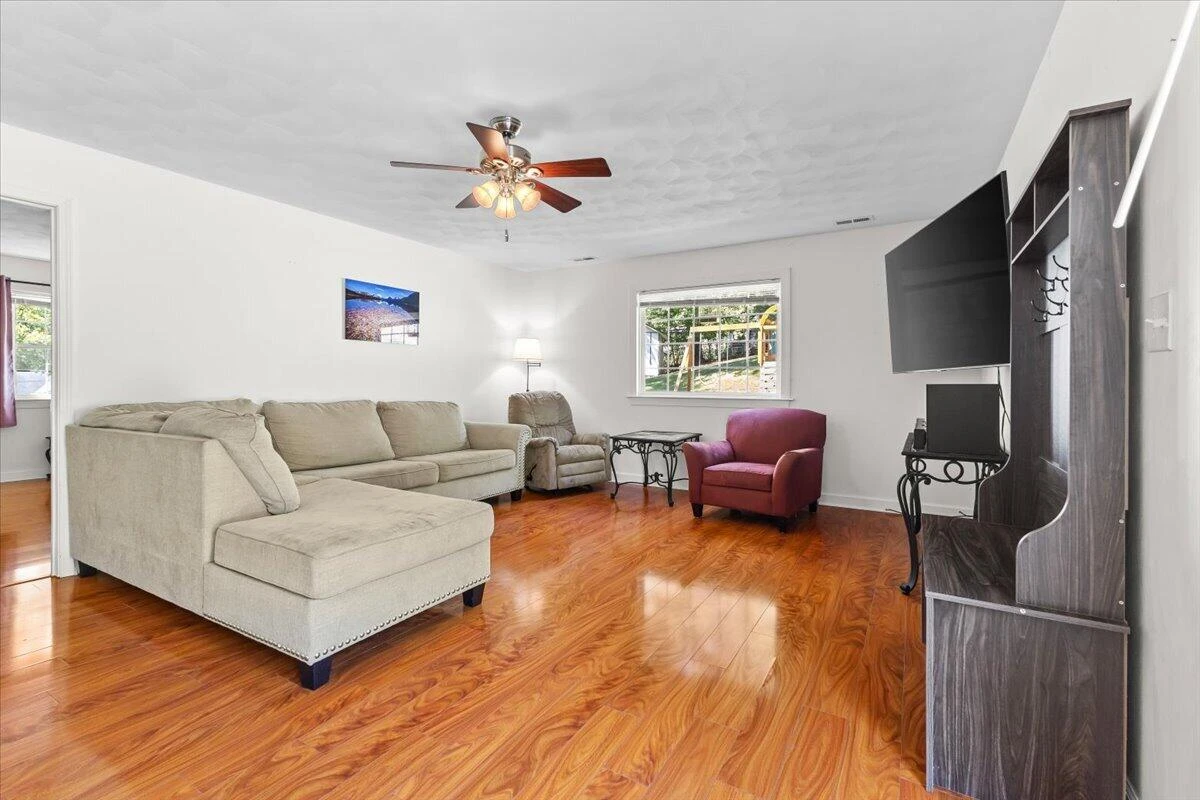 1615 Garst ST - Photo 17
