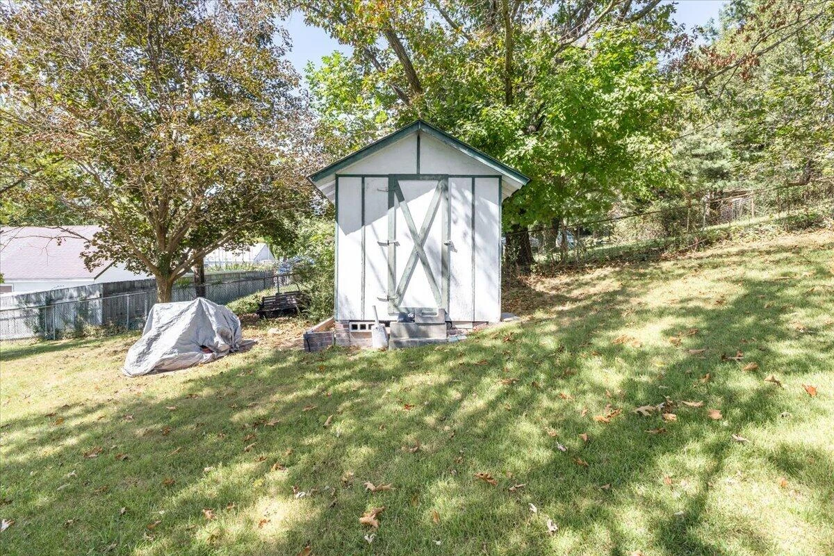 1615 Garst ST - Photo 29