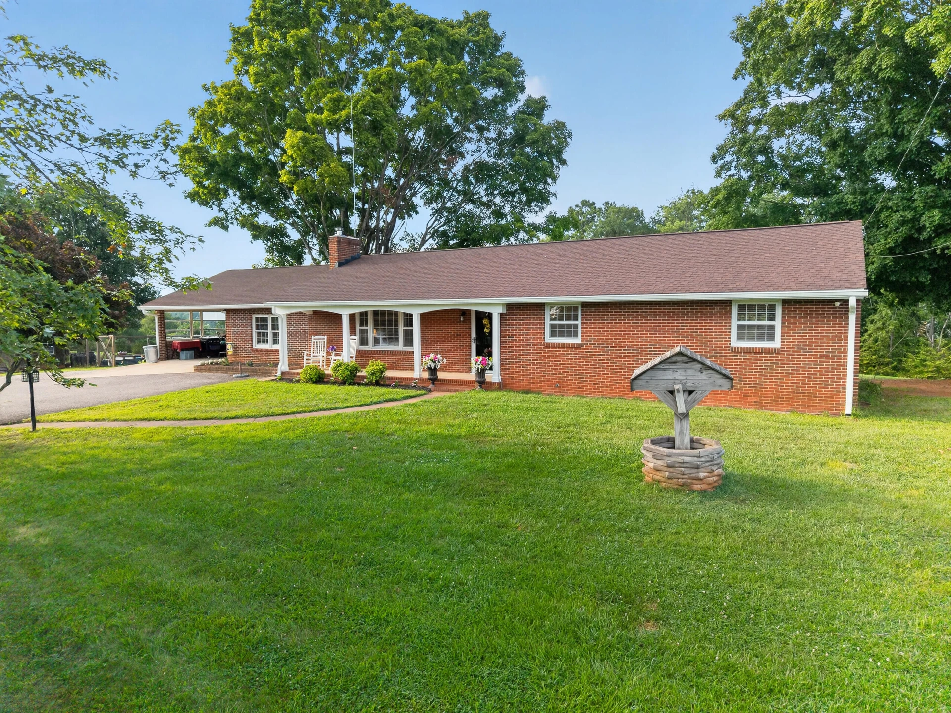 8450 Forest RD - Photo 7