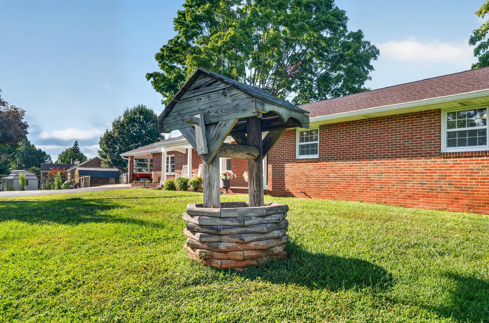 8450 Forest RD - Photo 13