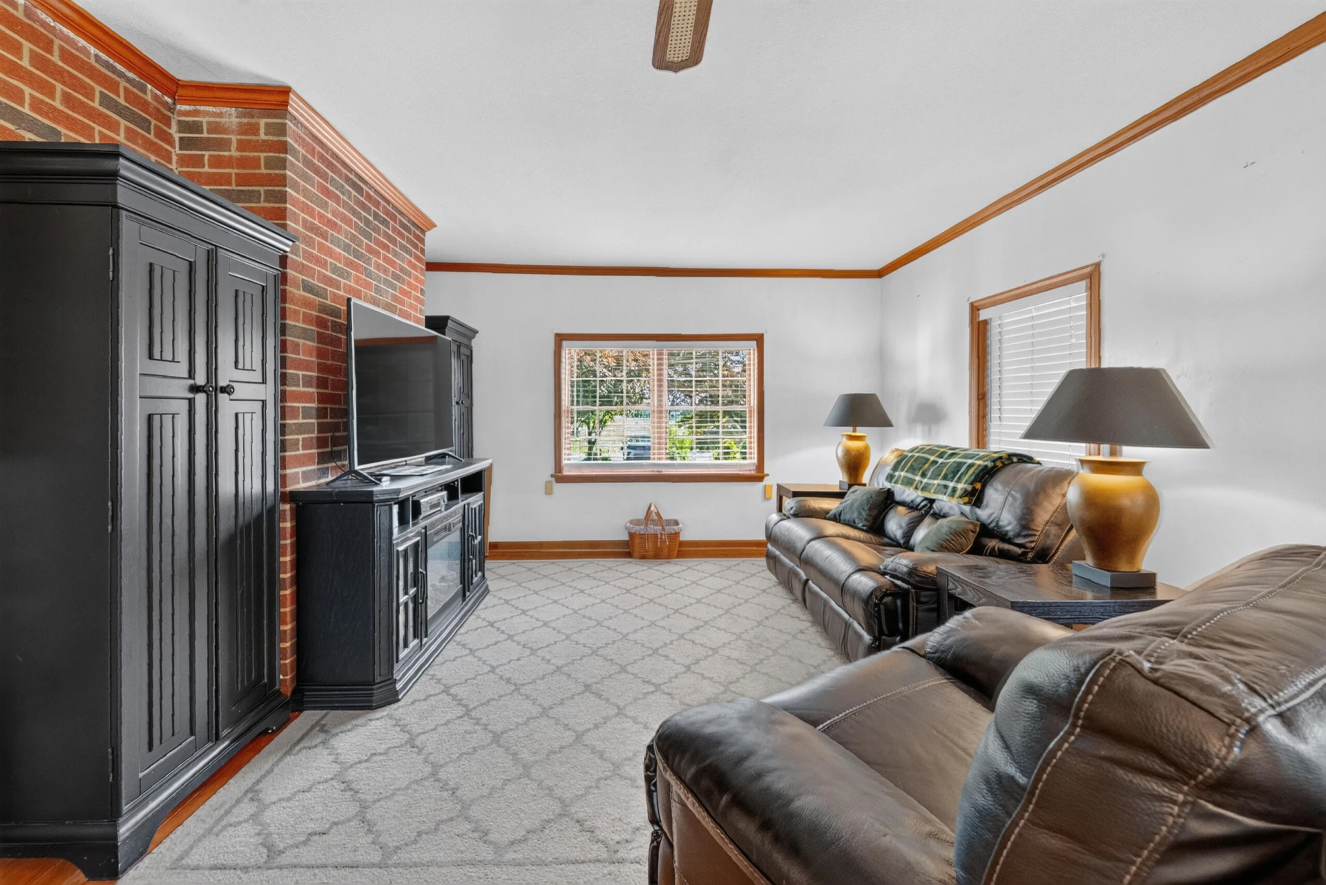 8450 Forest RD - Photo 33