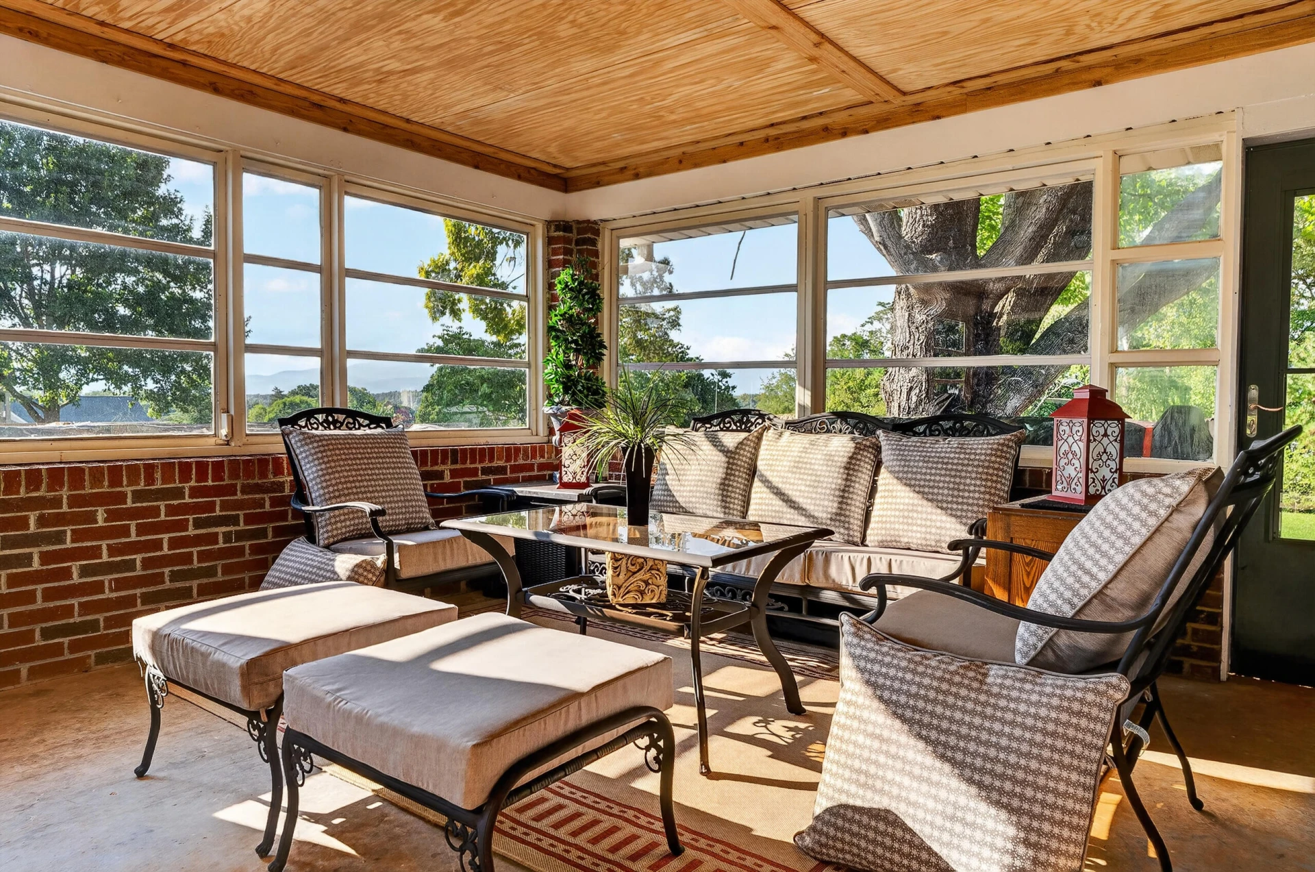 8450 Forest RD - Photo 48