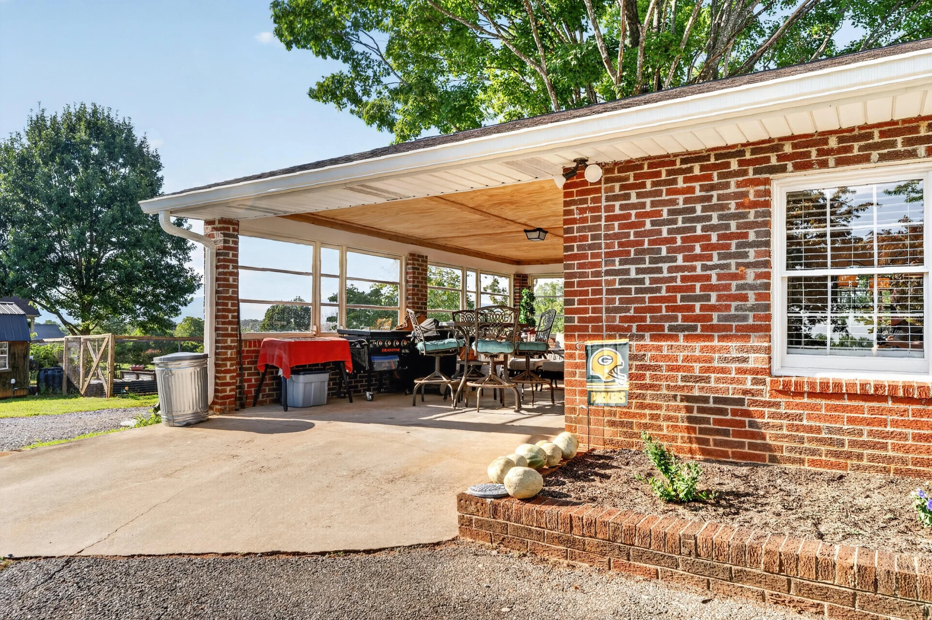 8450 Forest RD - Photo 49