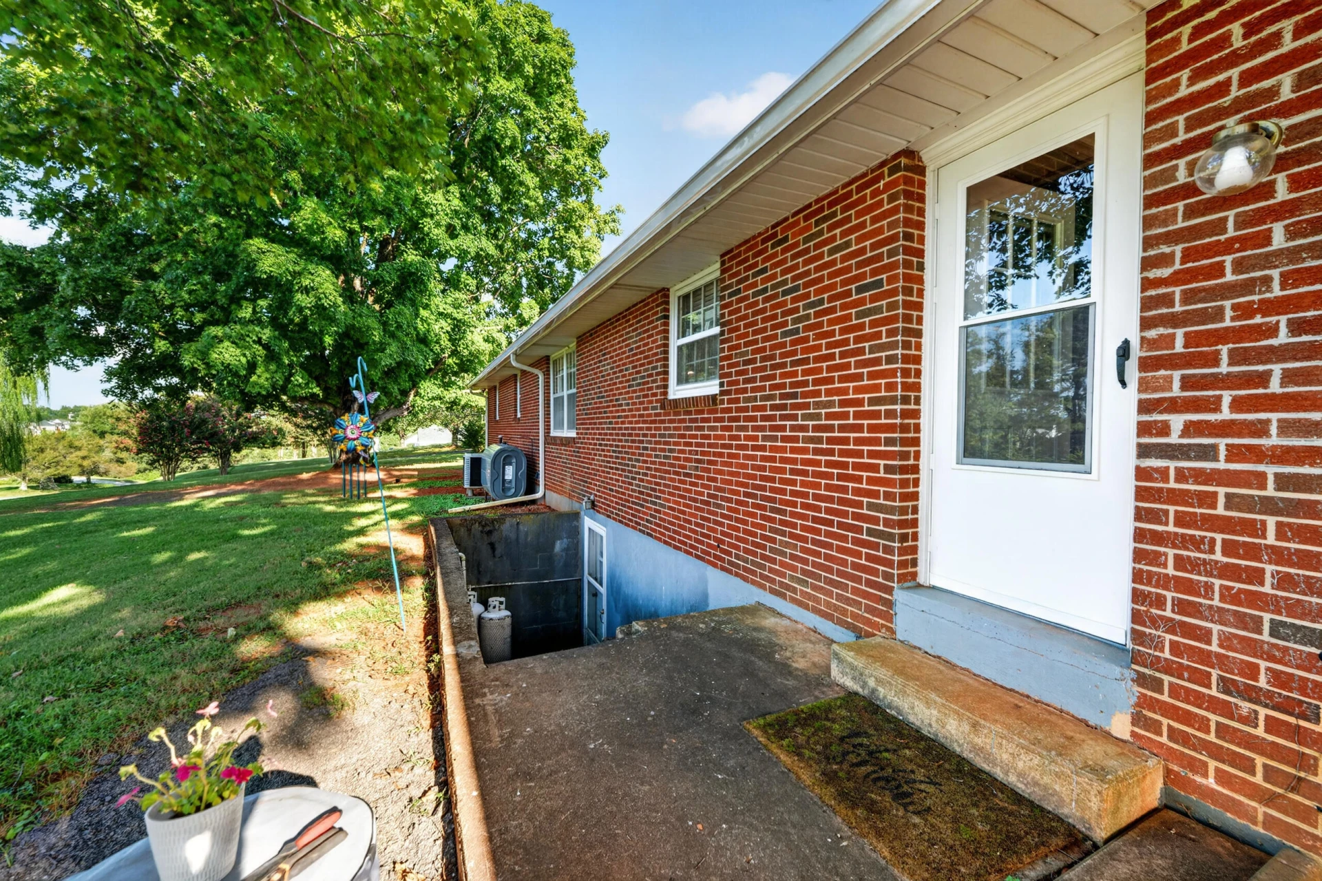 8450 Forest RD - Photo 62
