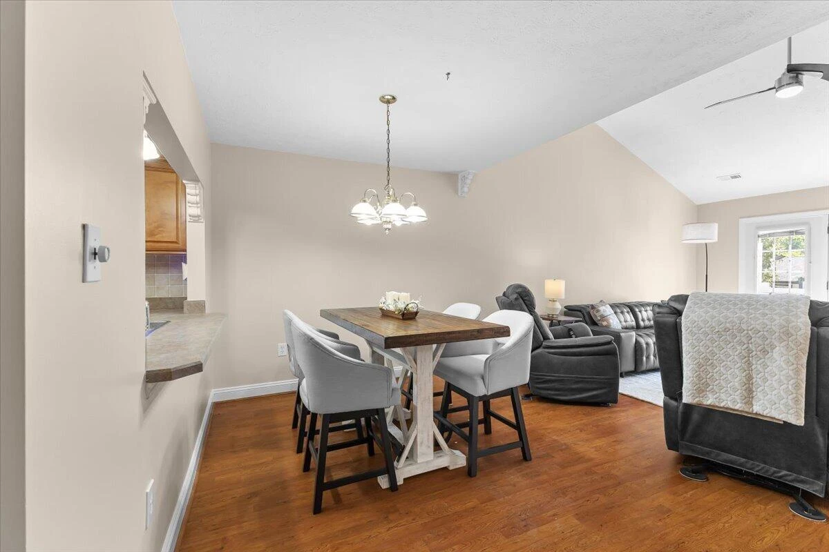 8413 Pine Hill LN - Photo 13