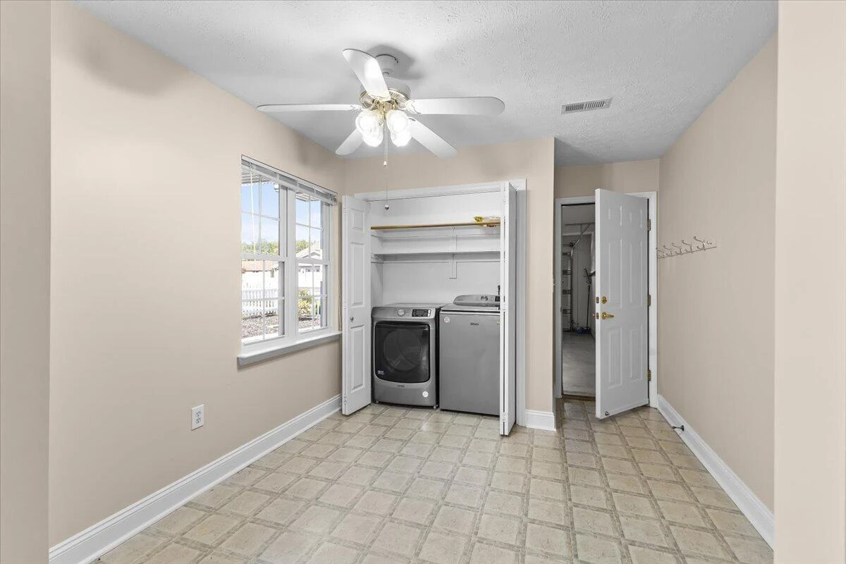 8413 Pine Hill LN - Photo 14