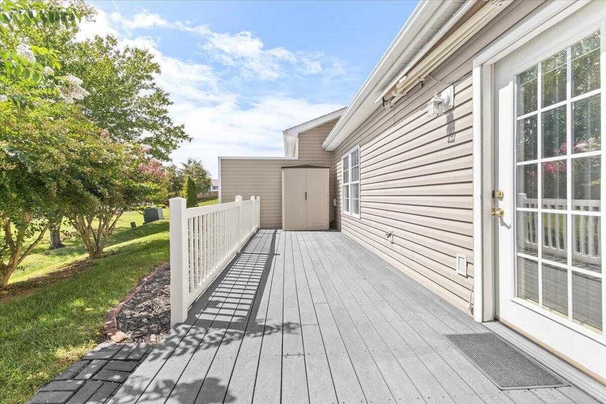 8413 Pine Hill LN - Photo 33