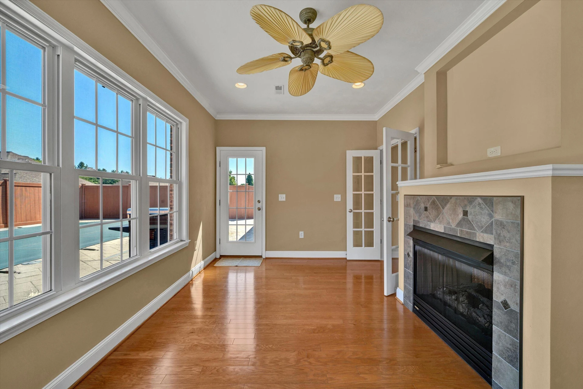403 Deer Run CIR - Photo 17