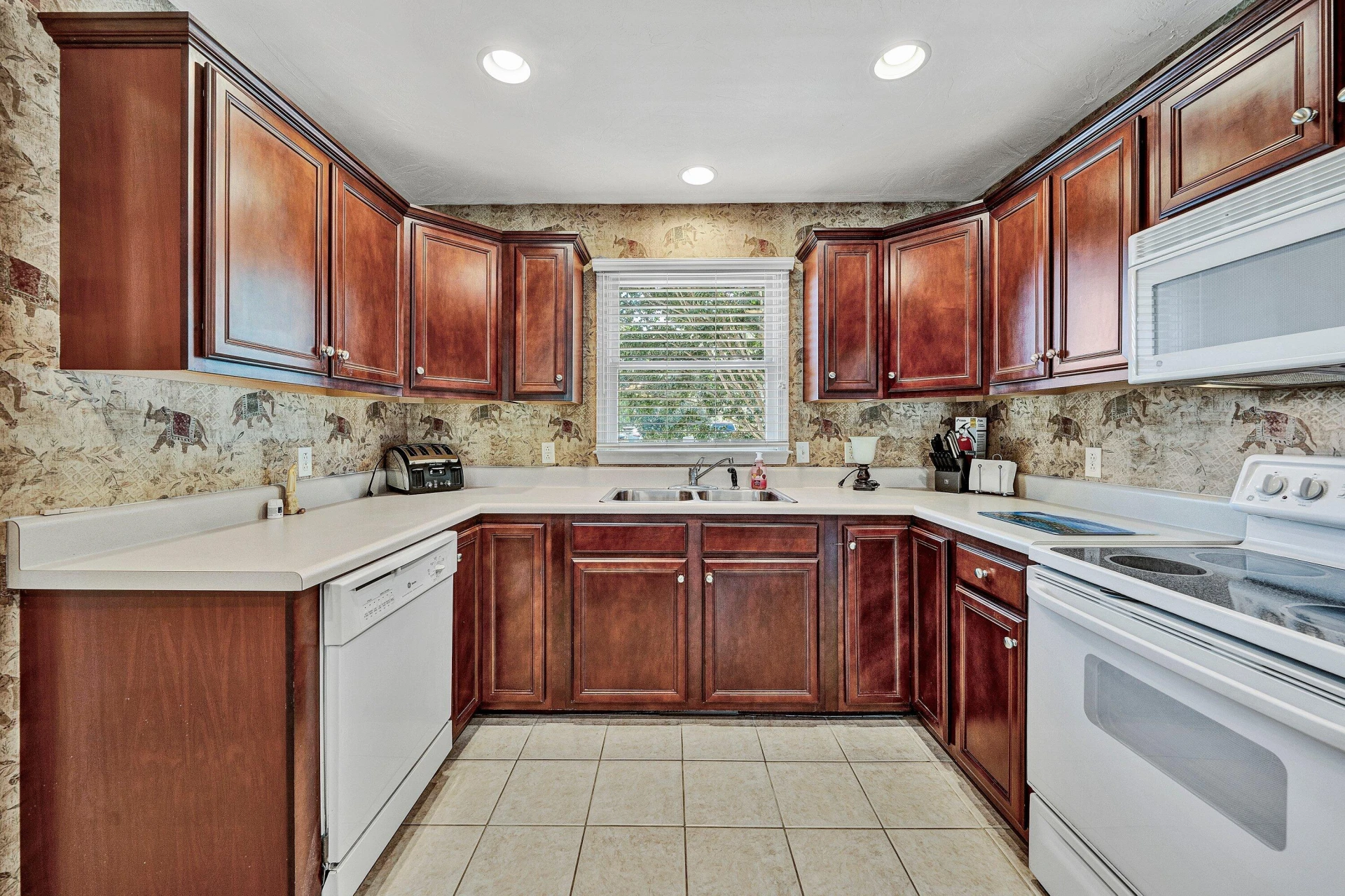 515 Cambridge CT #UNIT F5 - Photo 8