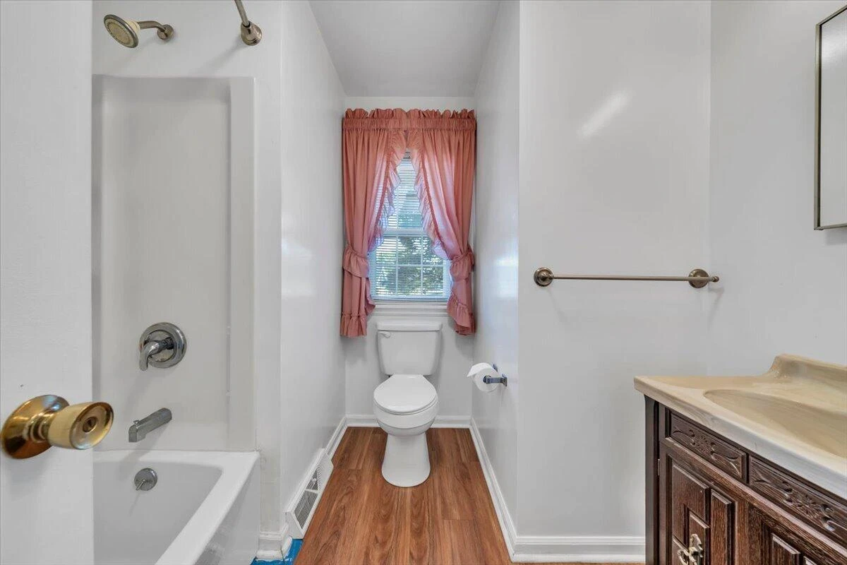 413 Decatur CIR - Photo 20
