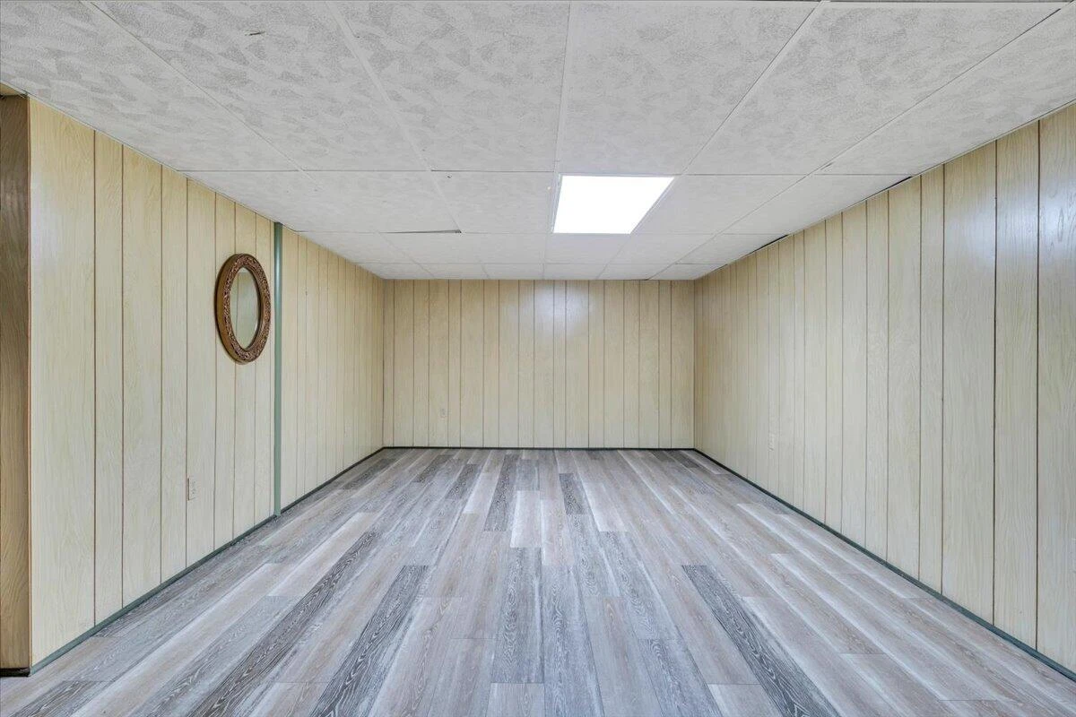 413 Decatur CIR - Photo 23