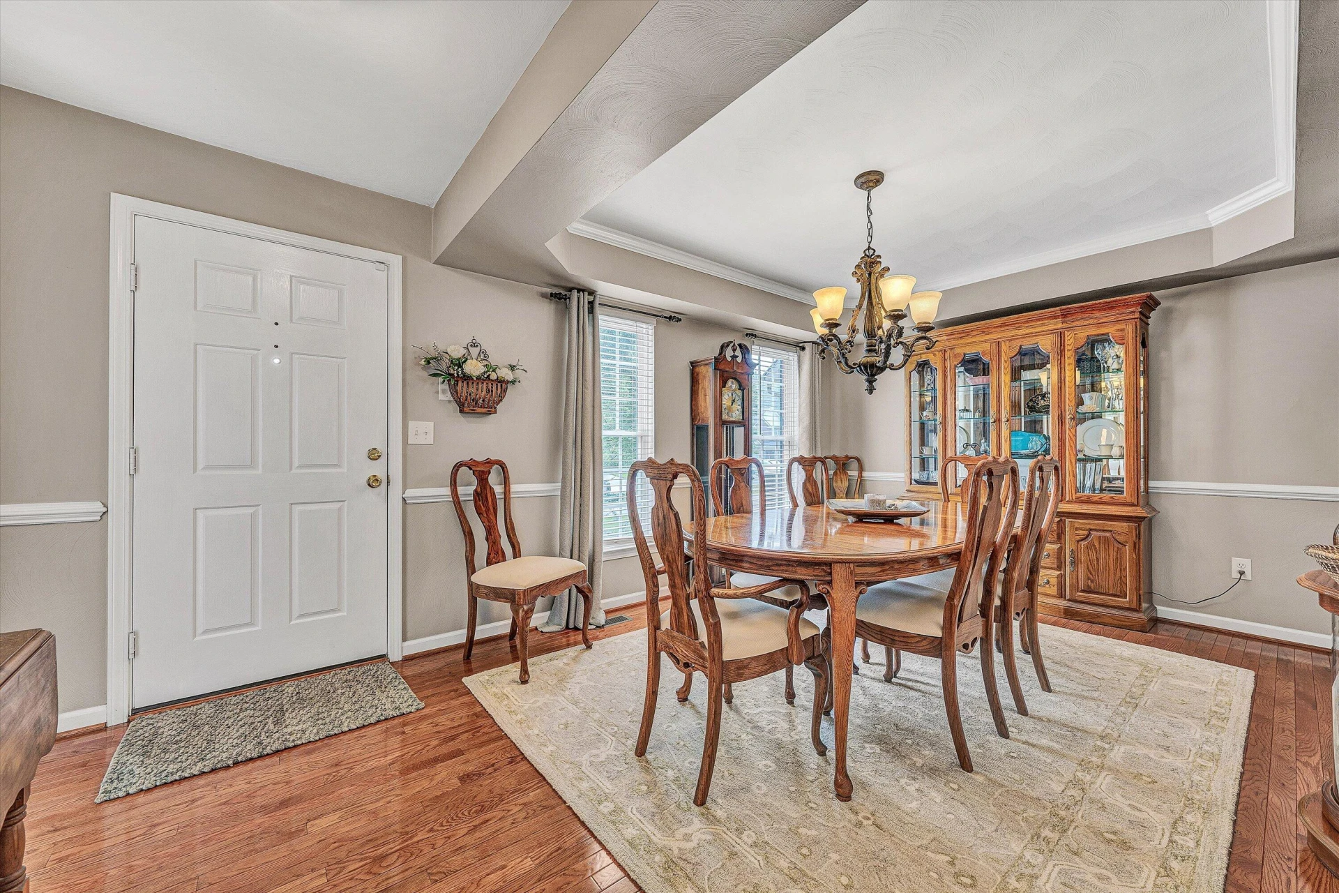 6092 Cezanne CT - Photo 4