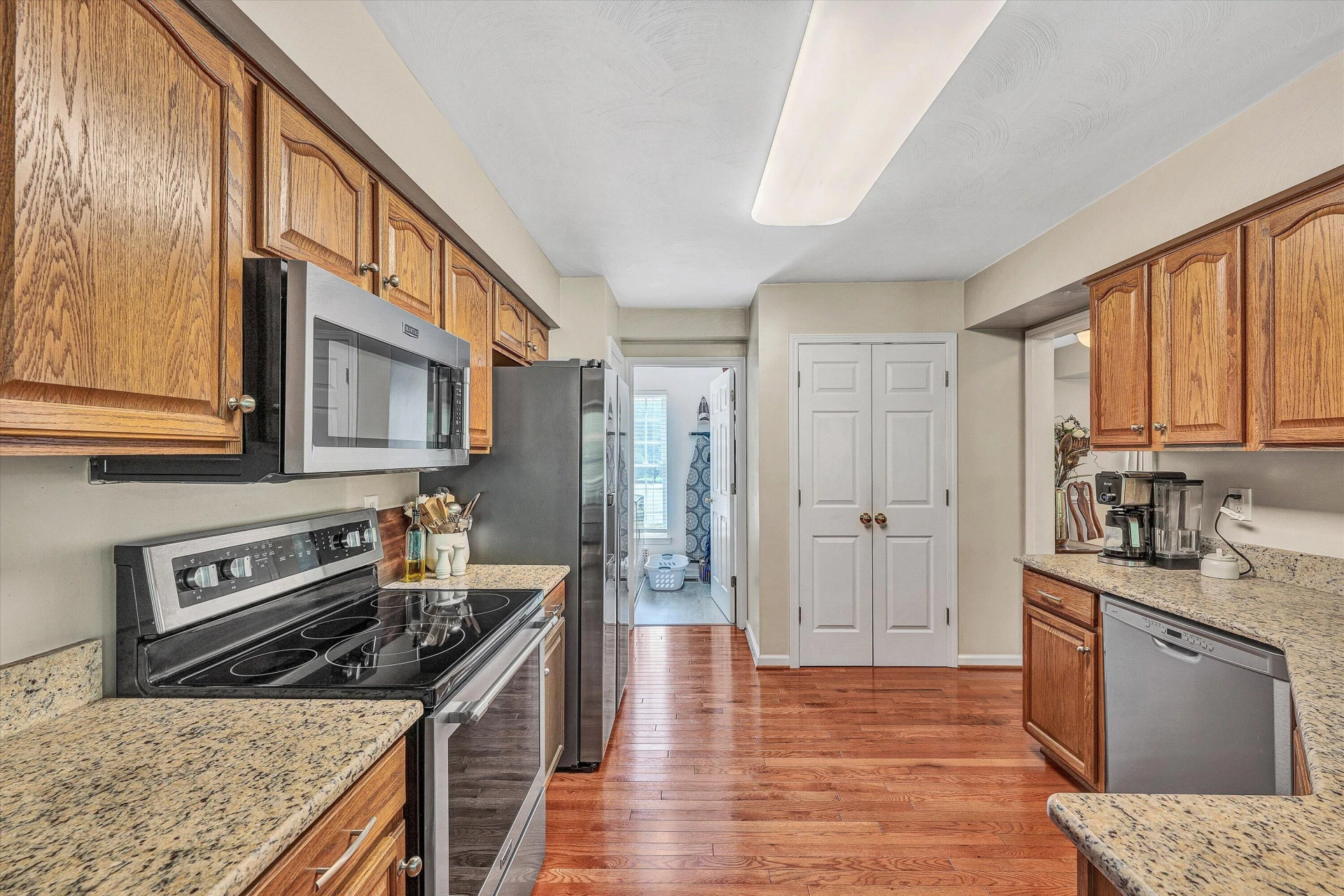 6092 Cezanne CT - Photo 11