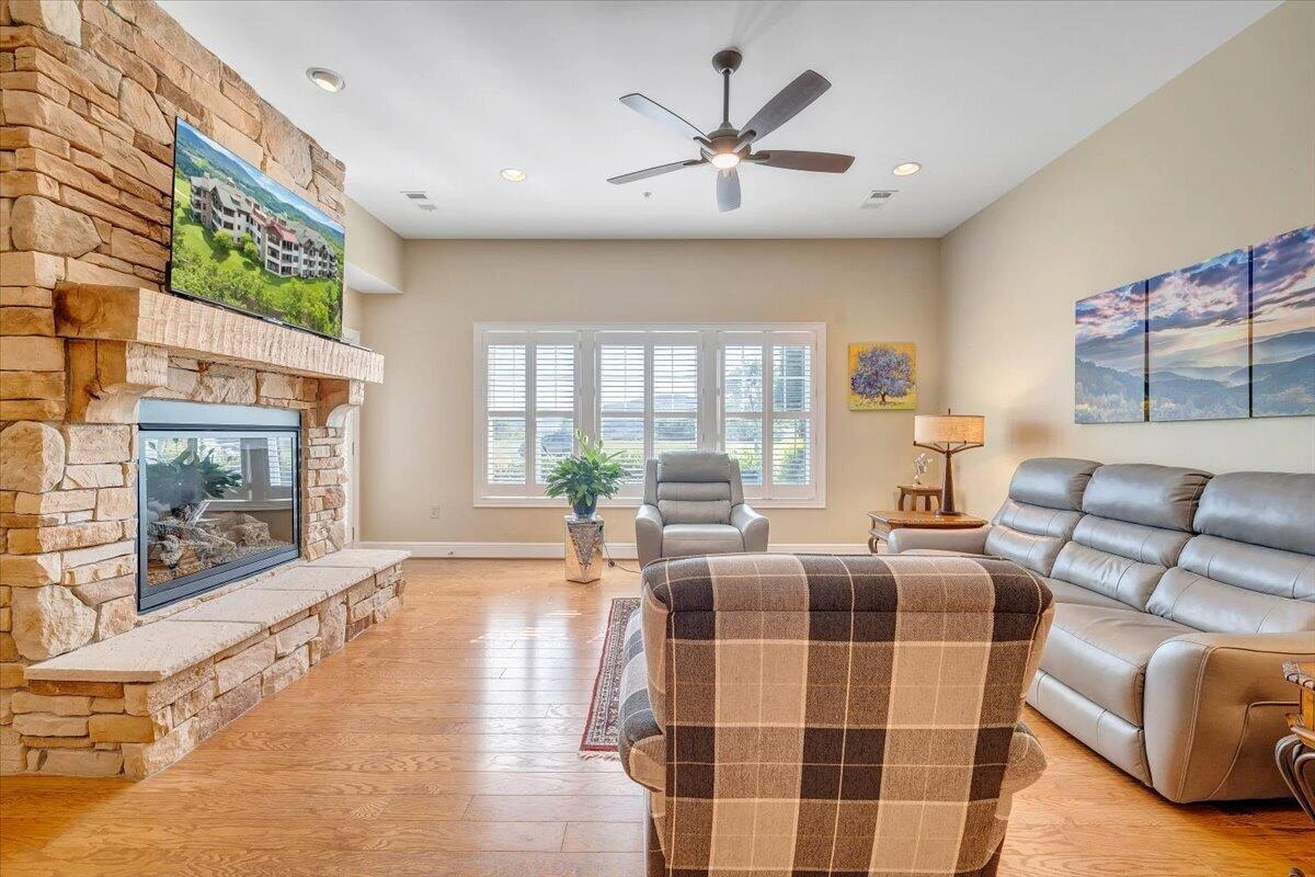 5426 The Peaks DR ## 103 - Photo 4