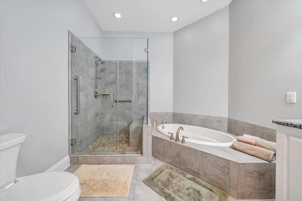 5426 The Peaks DR ## 103 - Photo 25