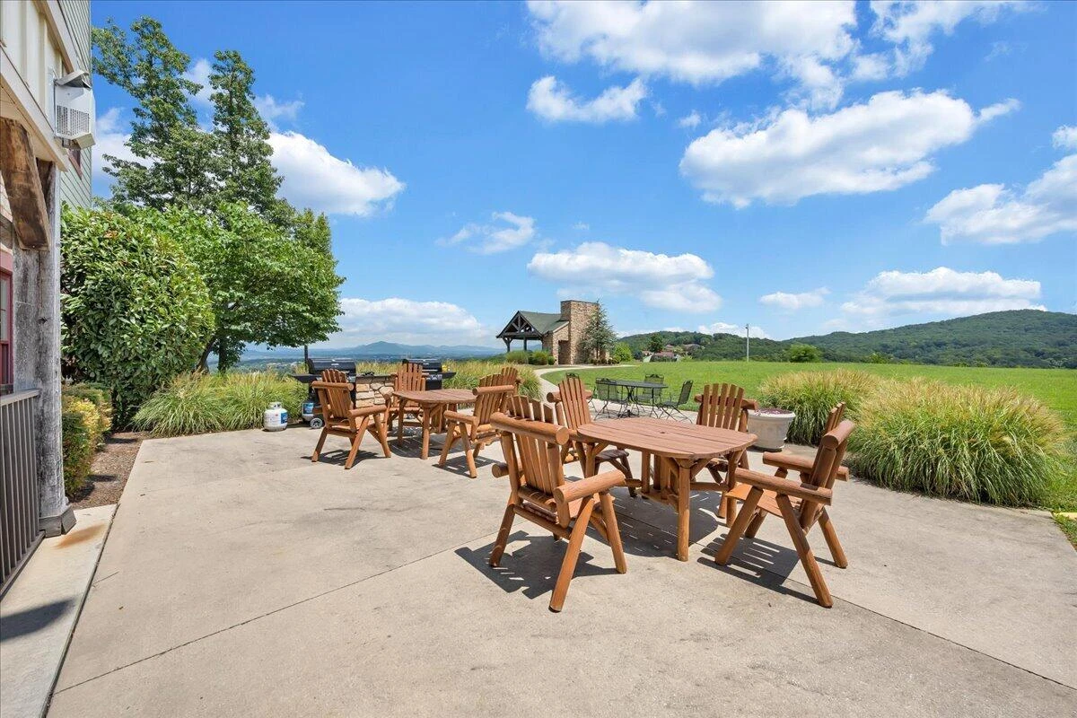 5426 The Peaks DR ## 103 - Photo 32