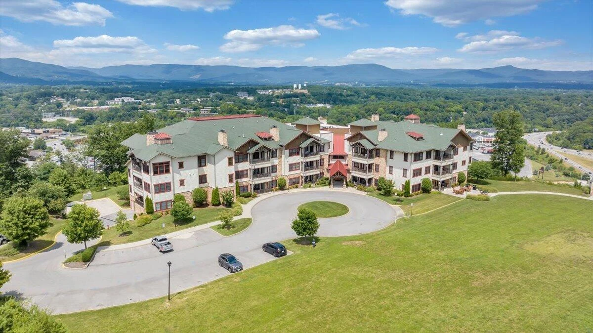 5426 The Peaks DR ## 103 - Photo 38