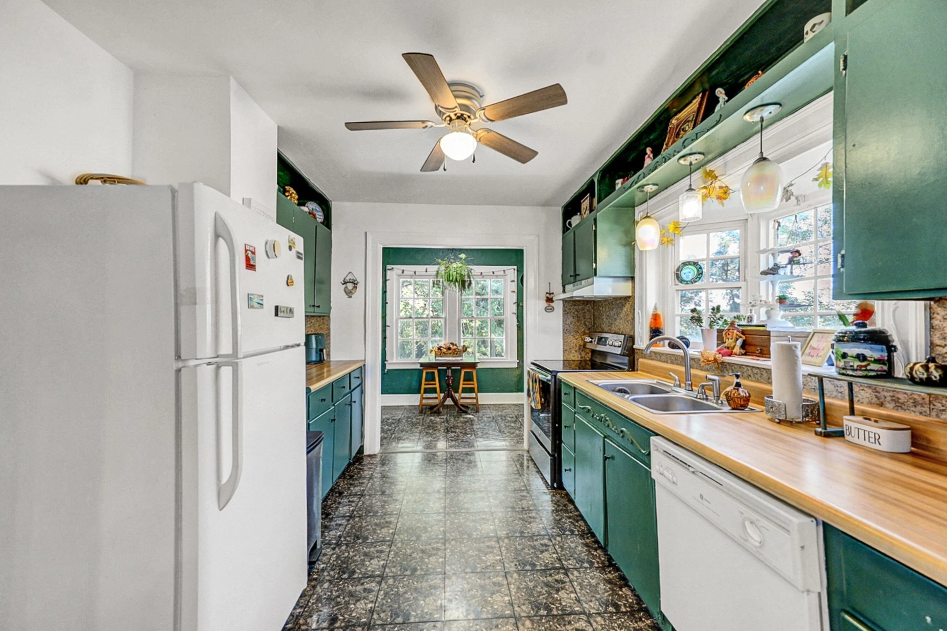 55 Wilson ST - Photo 5