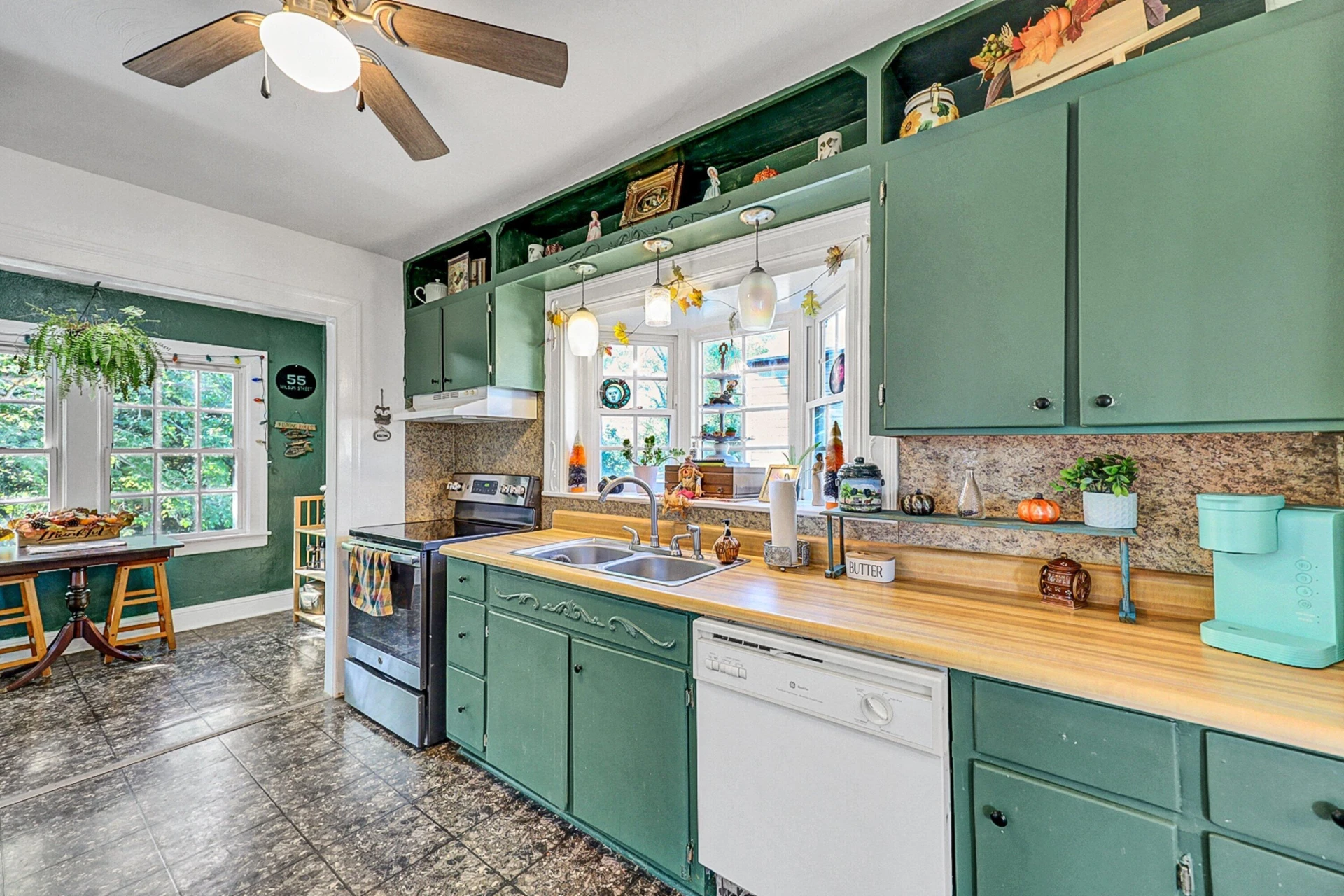 55 Wilson ST - Photo 6