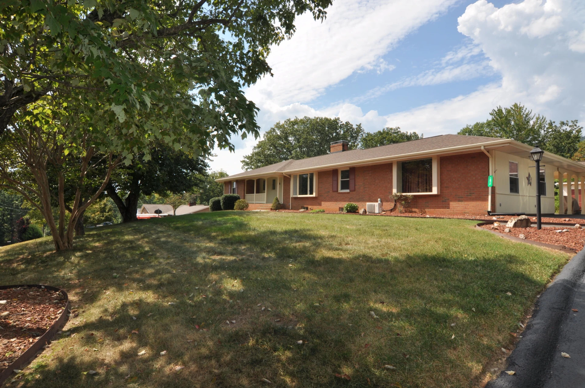 1872 Oak DR - Photo 3