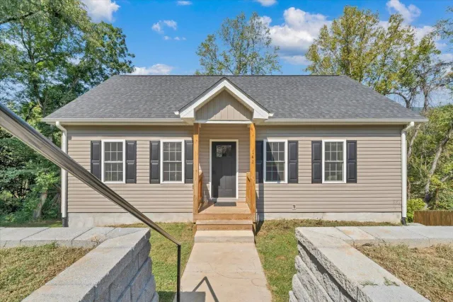 142 Chenault ST, Buchanan, VA, 24066