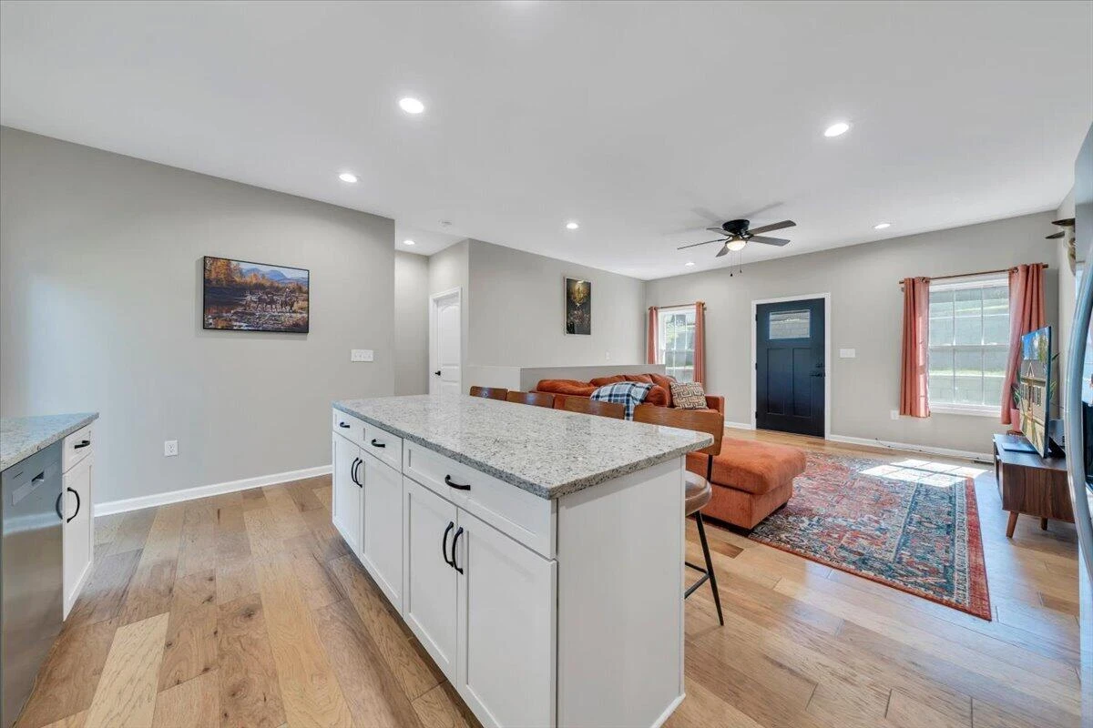 142 Chenault ST - Photo 11