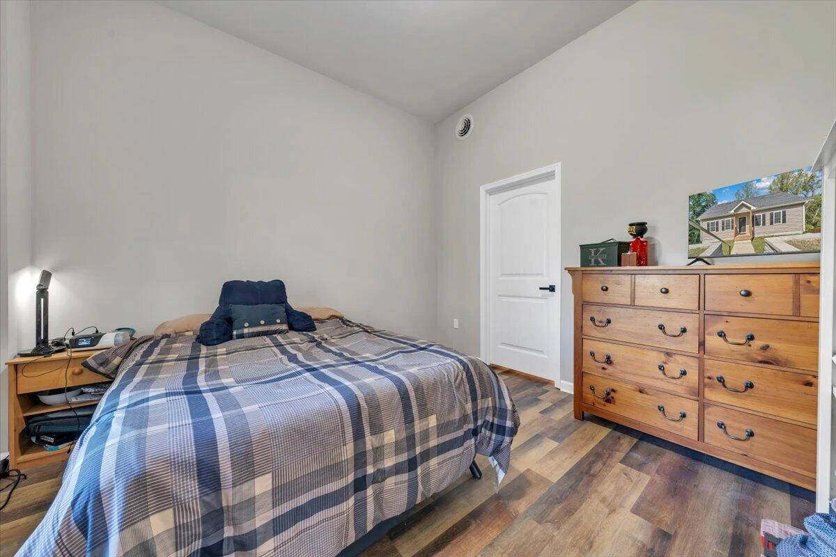 142 Chenault ST - Photo 25