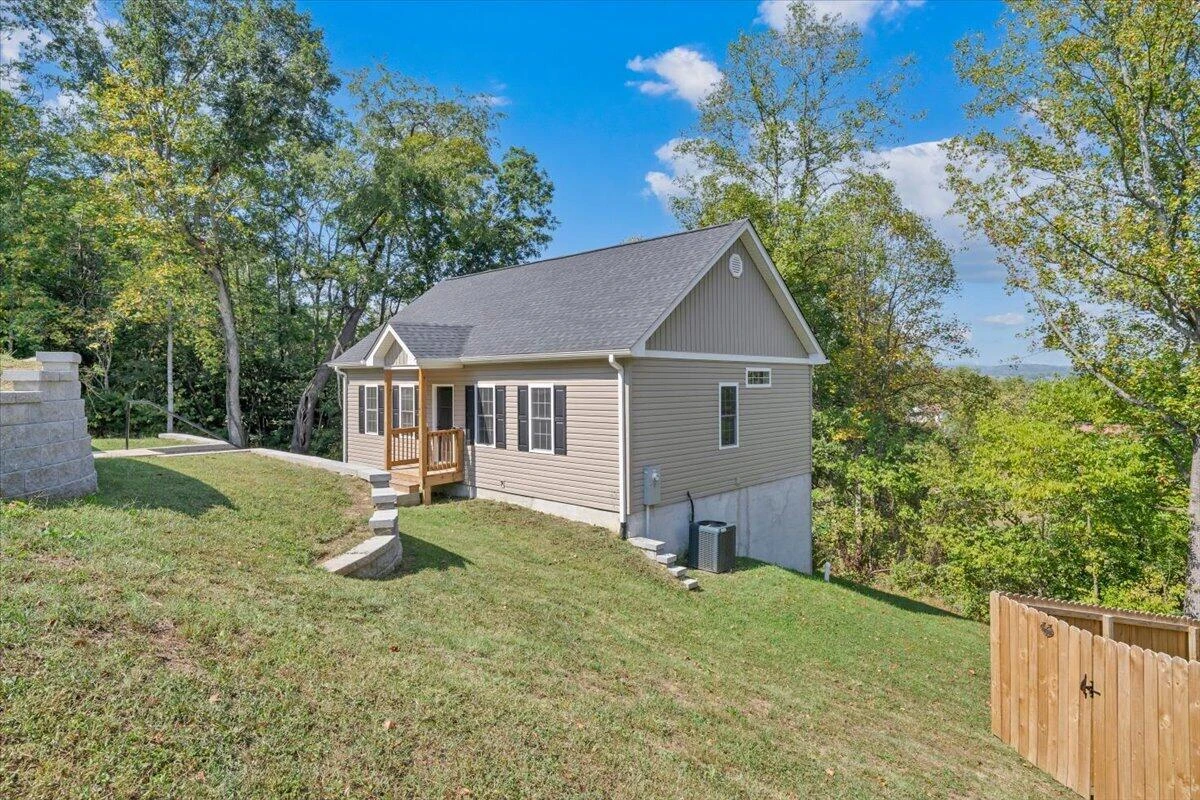 142 Chenault ST - Photo 30
