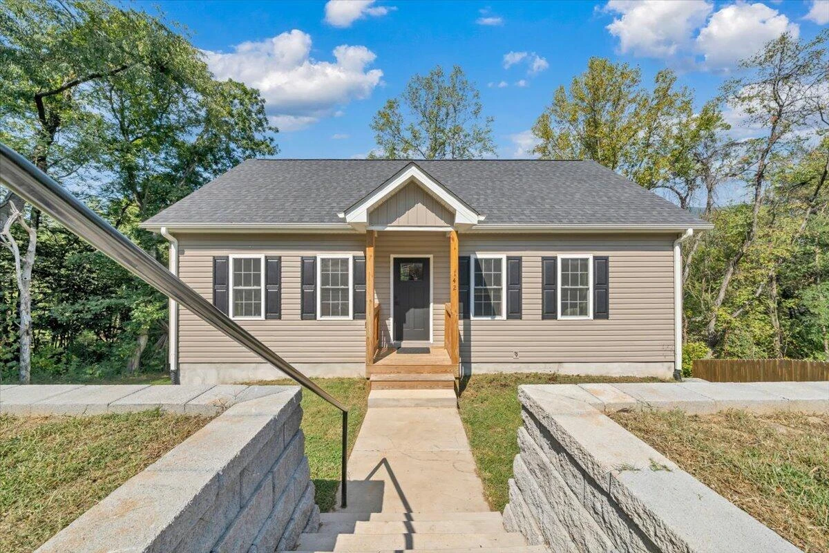 142 Chenault ST - Photo 33