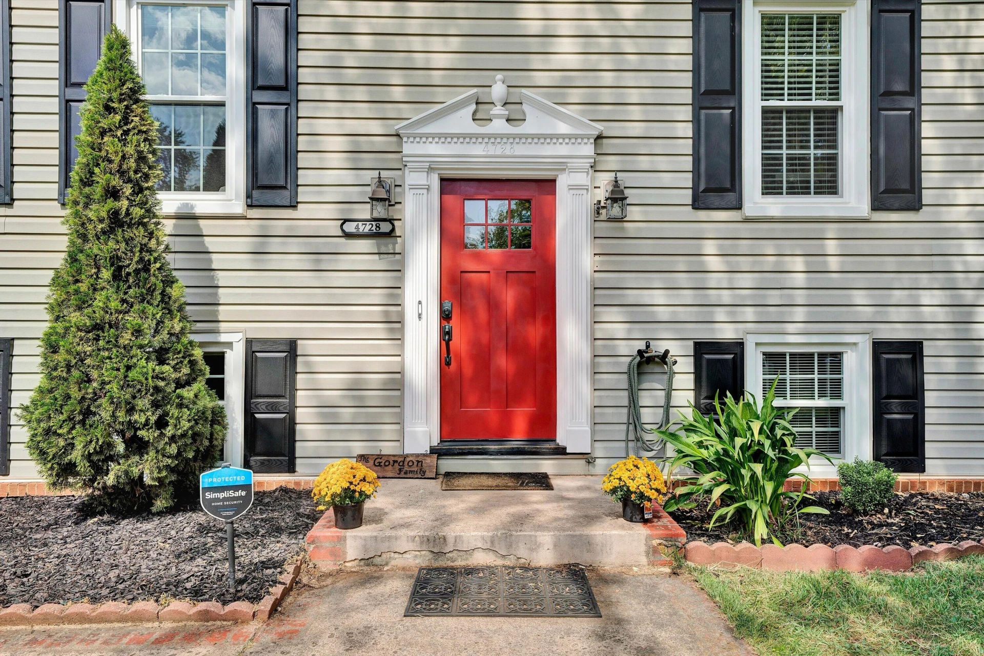 4728 Casper DR NE - Photo 3
