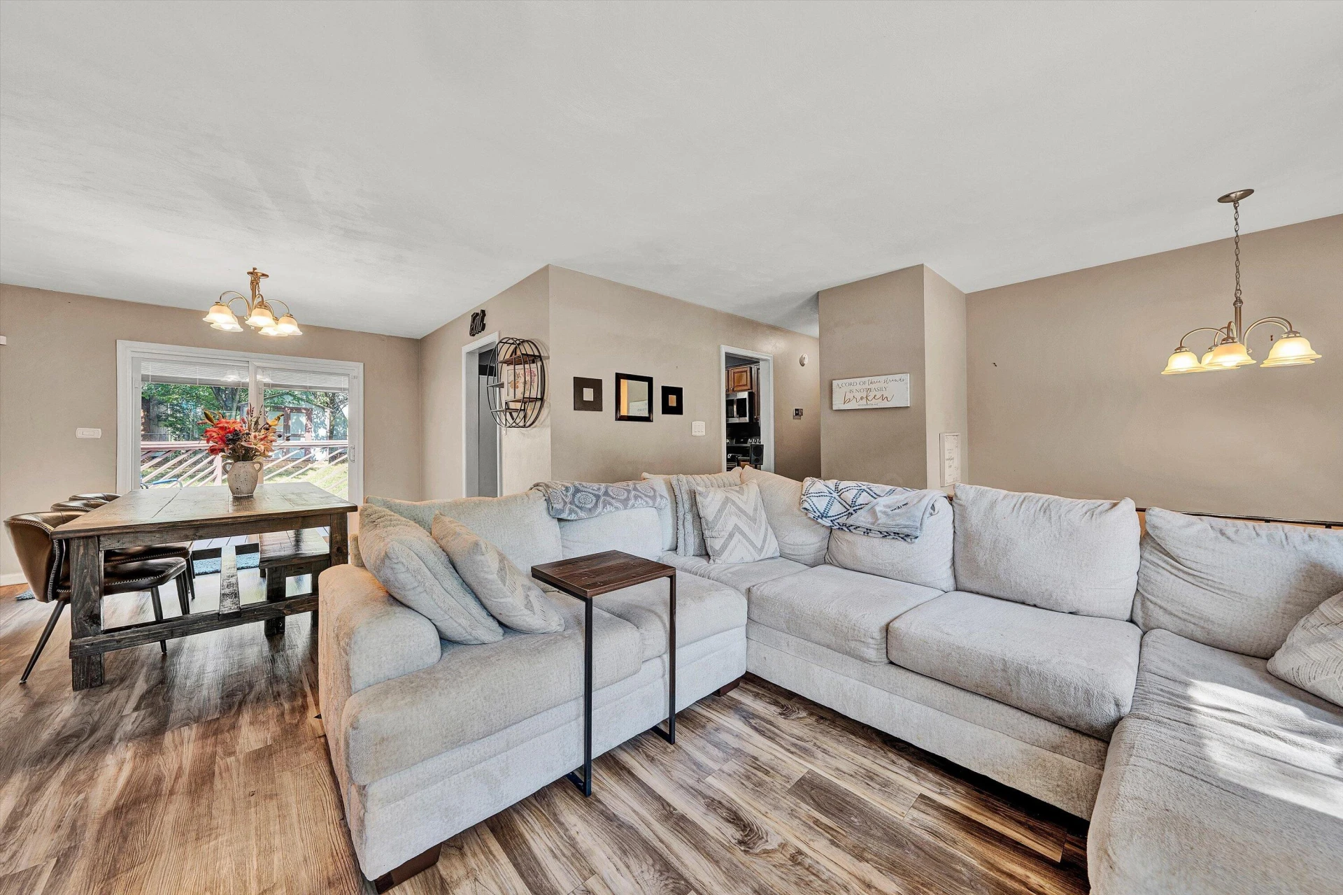 4728 Casper DR NE - Photo 6